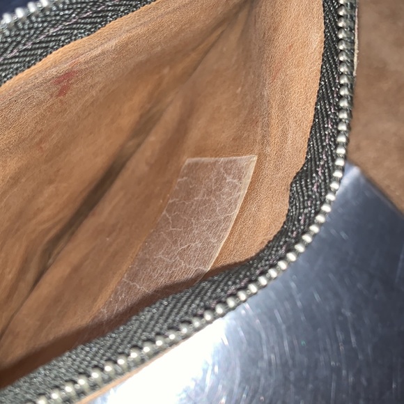 ๐ป๐ป๐ป BOG2 SALE ITEM! BOHO Leather Cosmetic Bag with Leather Strap with a Snap - Picture 3 of 5